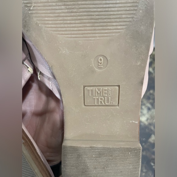 Time and Tru dusty rose slip on flats - Picture 3 of 3